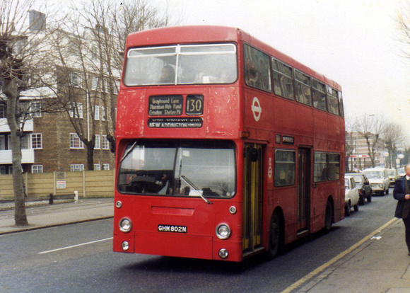 Route 130, London Transport, DM1802, GHM802N, Thornton Heath Pond