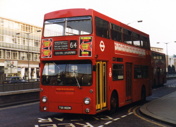 Route 64, London Transport, DMS822, TGX822M, Croydon