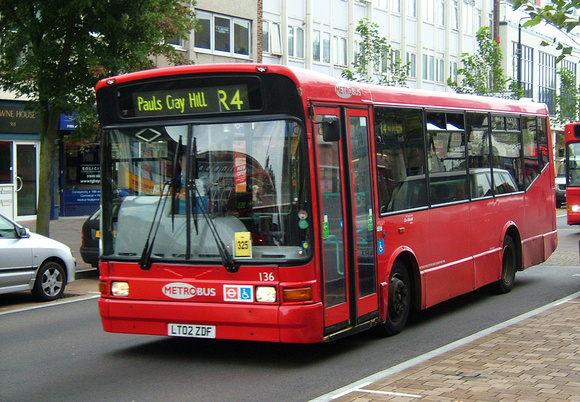 Route R4, Metrobus 136, LT02ZDF, Orpington
