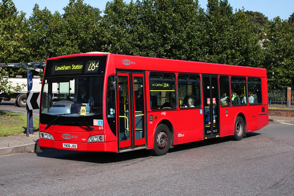 Route 284, Metrobus 615, YN06JXU, Lewisham