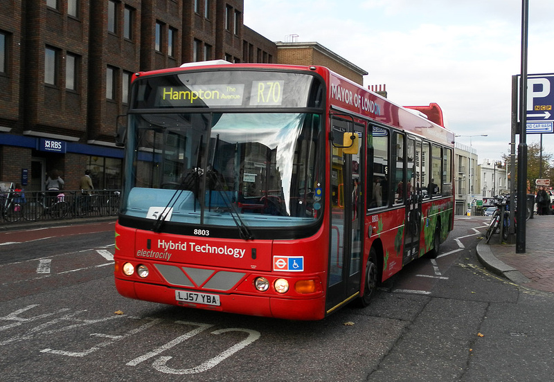 London Bus Routes Route R70 Hampton The Avenue Richmond Manor