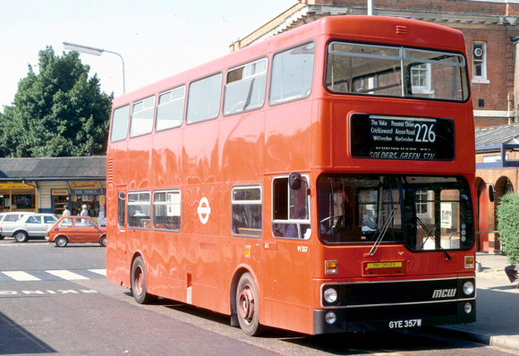 Route 226, London Transport, M357, GYE357W, Golders Green