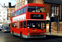 Route 220, London Transport, M933, A933SUL, Hammersmith