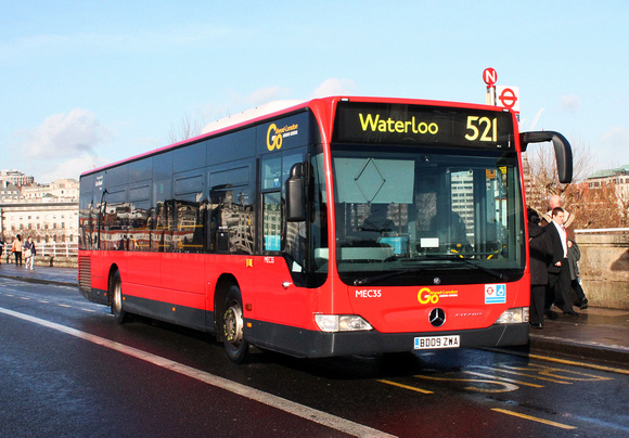 Route 521, Go Ahead London, MEC35, BD09ZWA, Waterloo Bridge