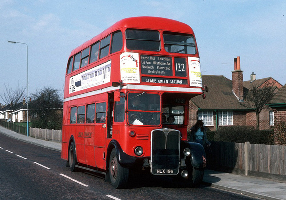 Route 122, London Transport, RT379, HLX196
