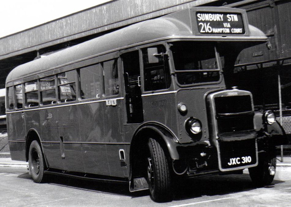 Route 216, London Transport, TD117, JXC310