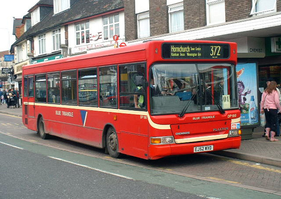 Route 372, Blue Triangle, DP190, EJ52WXD, Hornchurch