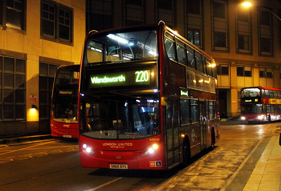 Route 220, London United RATP, ADH20, SN60BYS, Hammersmith