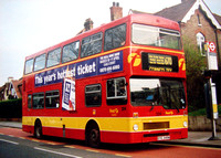 Route 670, First Capital 324, GYE348W, Upminster