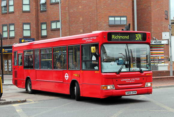 Route 371, London United RATP, DPS727, SN55DVW, Kingston