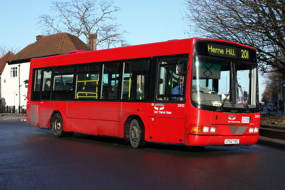 Route 201, East Thames Buses, DW10, LF52TKE