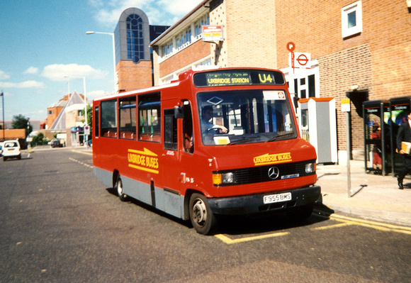 Route U4, Uxbridge Buses, MA55, F955BMS