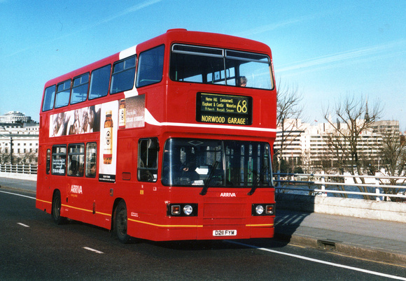 Route 68, Arriva London, L211, D211FYM, Waterloo Bridge