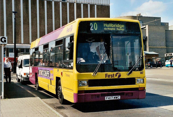 Route 20, First Essex 1417, F417MWC, Southend
