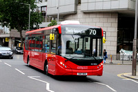 Route 70, London United RATP, DLE30064, SN17MVO, Kensington