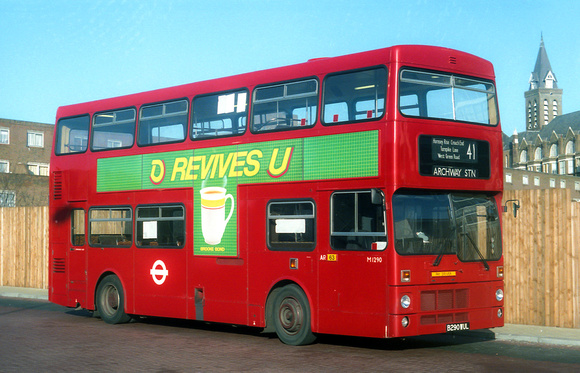 Route 41, London Transport, M1290, B290WUL, Archway