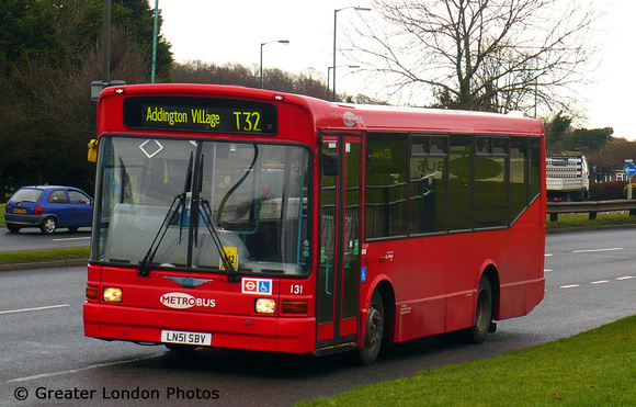 Route T32, Metrobus 131, LN51SBV, Addington Village
