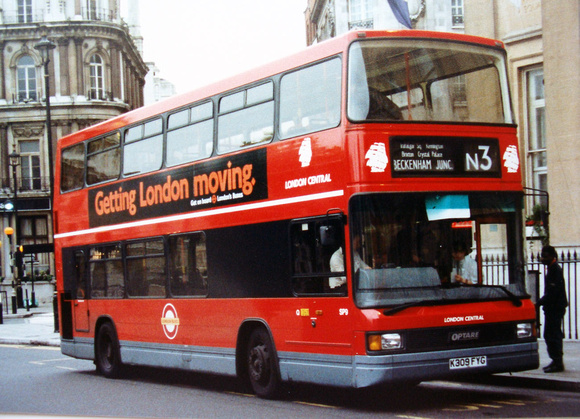 Route N3, London Central, SP9, K309FYG, Trafalgar Square