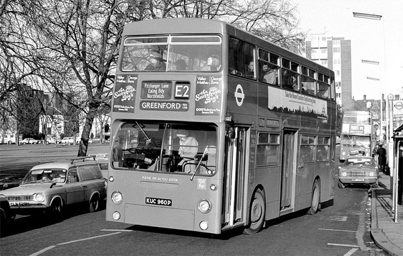 Route E2, London Transport, DMS1960, KUC960P, Ealing