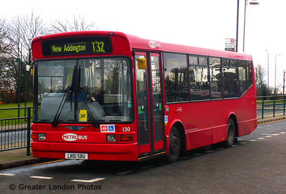 Route T32, Metrobus 130, LN51SBU, Addington Village