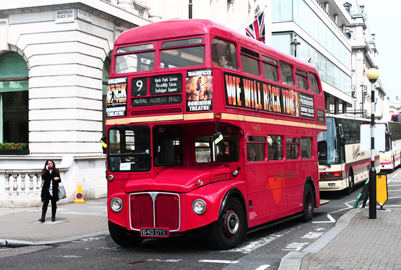 Route 9, First London, RM1640, 640DYE, Pall Mall