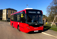 Route 404, Quality Line, SDE20302, YX68UKW, Coulsdon