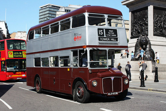Route 15, East London ELBG, RM1933, ALD933B, Trafalgar Square