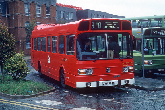 Route 310, London Transport, LS360, BYW360V, Hertford
