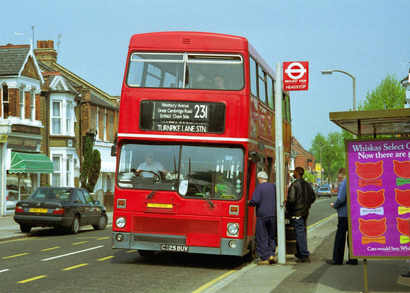 Route 231, London Northern, M1325, C325BUV, Enfield
