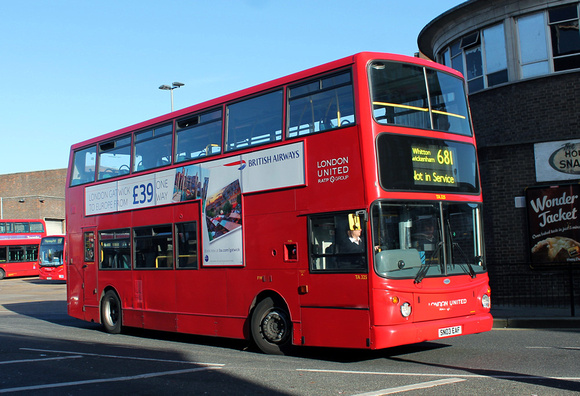 Route 681, London United RATP, TA325, SN03EAF, Hounslow