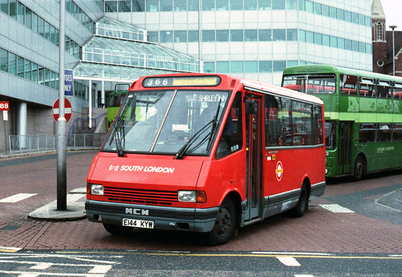 Route 366, South London Buses, MR44, E144KYW, West Croydon