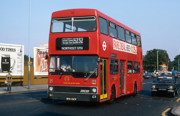 Route 232, London Transport, M132, BYX132V