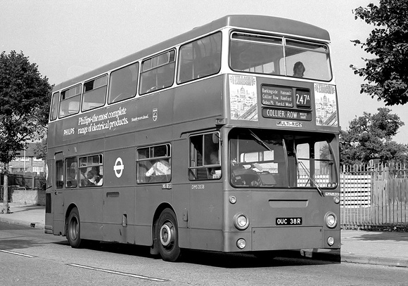 Route 247A, London Transport, DMS2038, OUC38R, Collier Row