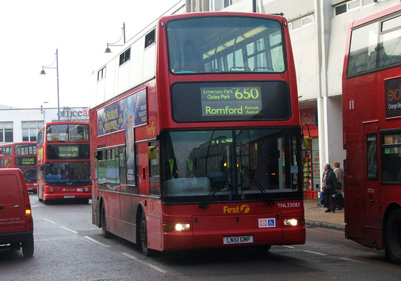Route 650, First London, TNL33085, LN51GMF, Romford