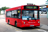 Route E9, Quality Line, SD27, W875VGT, Epsom Station
