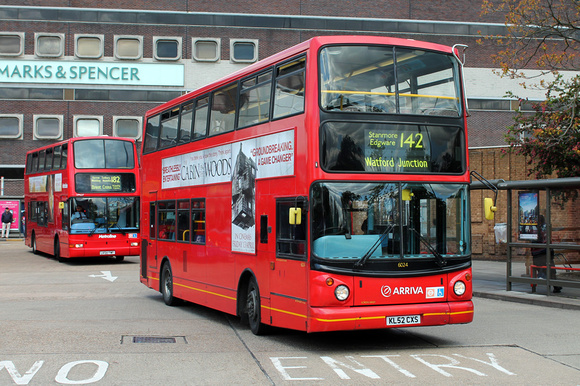 Route 142, Arriva The Shires 6024, KL52CXS, Brent Cross