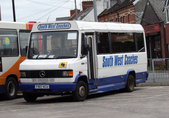 Route 74, South West Coaches, F997KCU, Yeovil