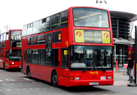 Route 357, First London, VNL32221, LT52WUE, Walthamstow