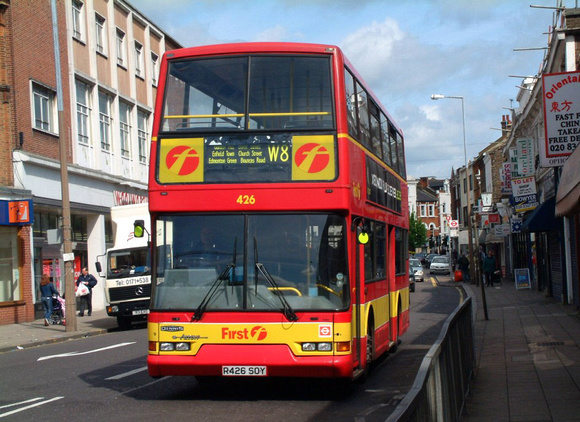 Route W8, First London 426, R426SOY