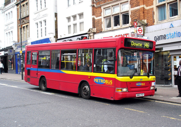 Route 146, Metrobus 285, SN03YCF, Bromley South