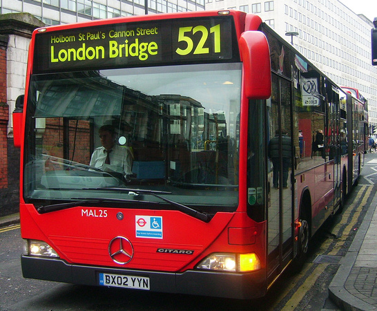 Route 521, London General, MAL25, BX02YYN, Waterloo