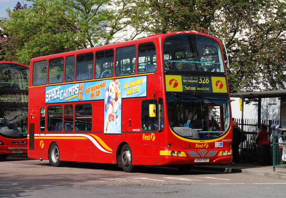 Route 328, First London, VNW32387, LK04HZV, Golders Green