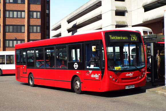 Route 290, Abellio London 8513, LJ08CZX, Staines