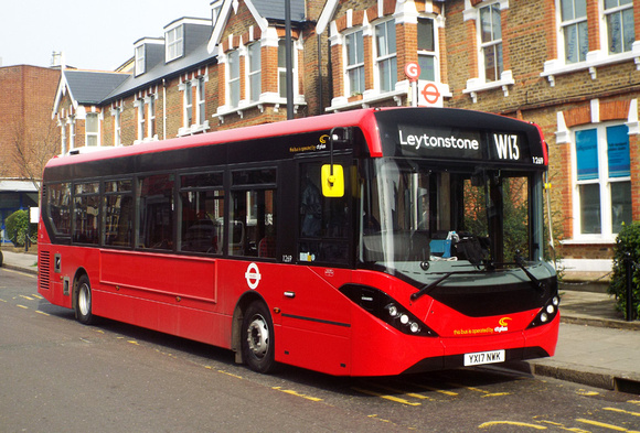 Route W13, CT Plus 1269, YX17NWK, South Woodford