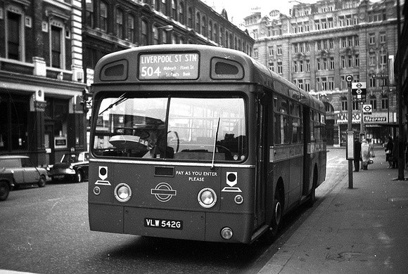 Route 504, London Transport, MBA542, VLW542G