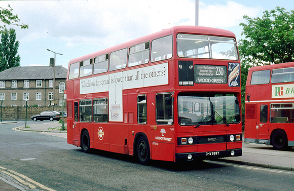 Route 230, London Forest, T699, OHV699Y