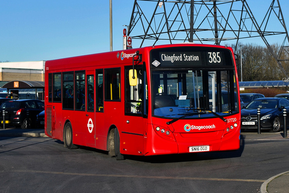 Route 385, Stagecoach London 37720, SN16OGO, Crooked Billet
