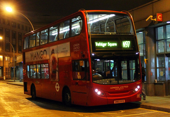 Route N97, London United RATP, ADH9, SN60BYD, Hammersmith