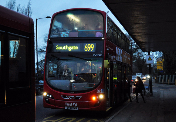 Route 699, First London, VN37855, BV10WWN, Cockfosters