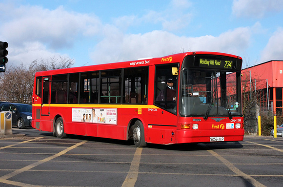 Route 224, First London, DML41256, S256JLP